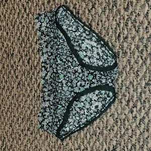 Victoria Secret hip hugger flower lace underwear